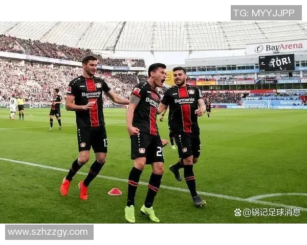 德甲争夺第二名的形势分析与各队表现评估